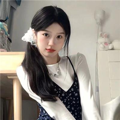 劳拉·马尔斯的眼睛